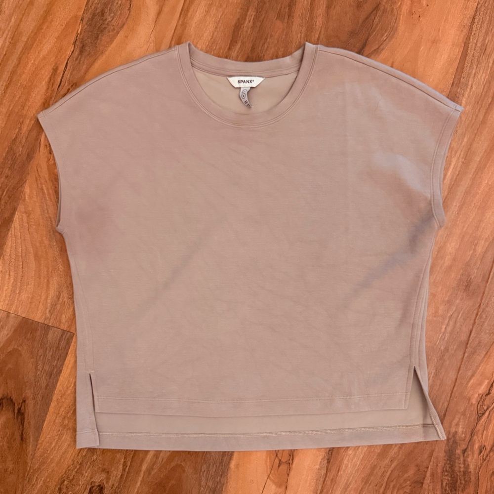 SPANX Taupe Boxy Muscle Tee